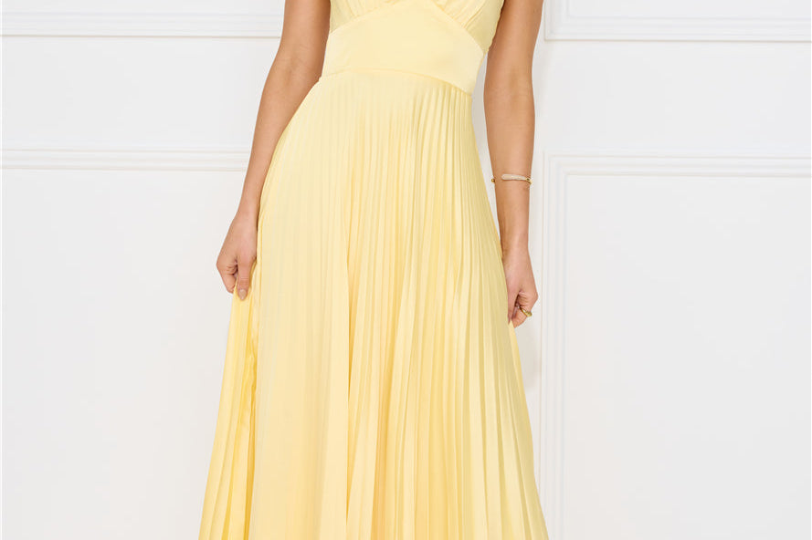 Amelia | Chic Sunlit Gown
